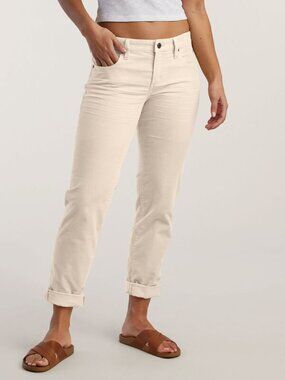 Carve Designs Women's Cropped cords in Cream